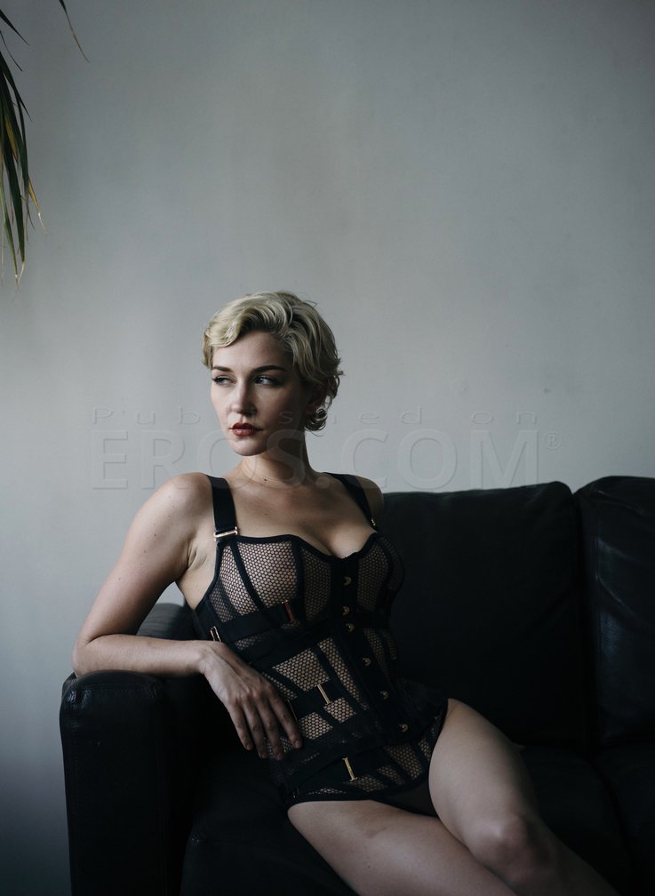 Skye Blue, photo 2 of 12