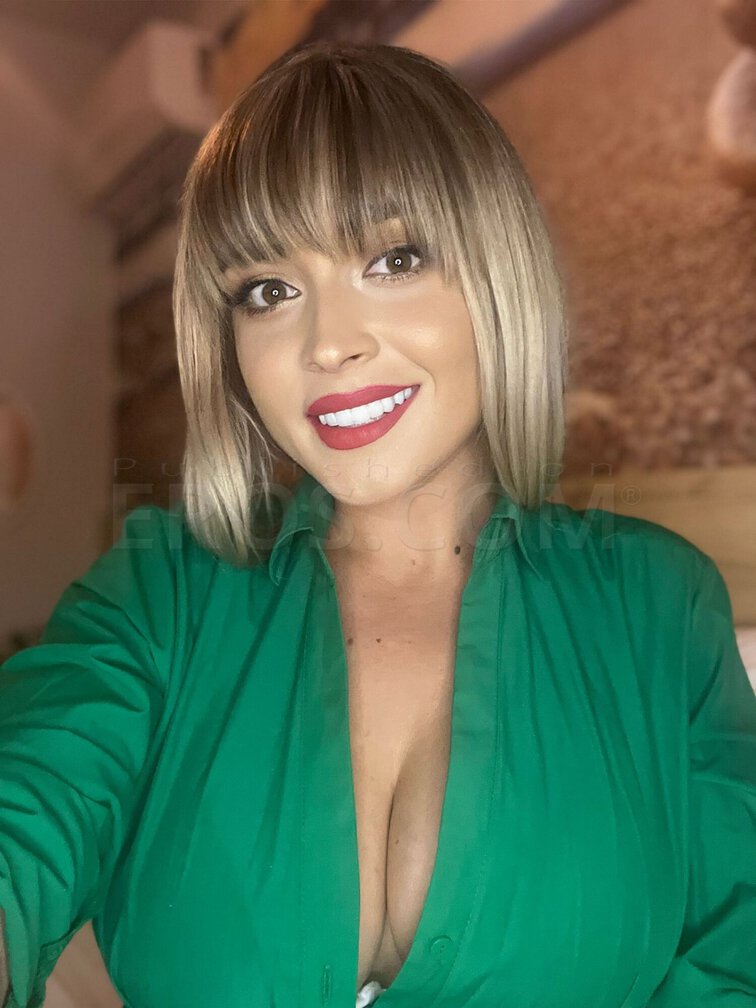 Sonia, photo 2 of 17