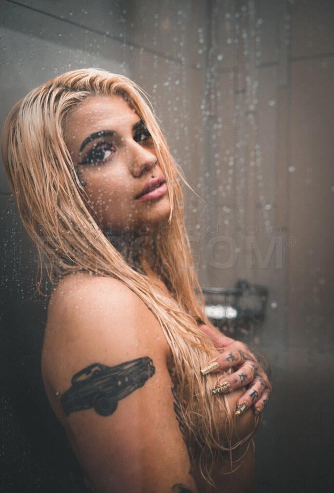 Lexi Lotus, photo 2 of 5