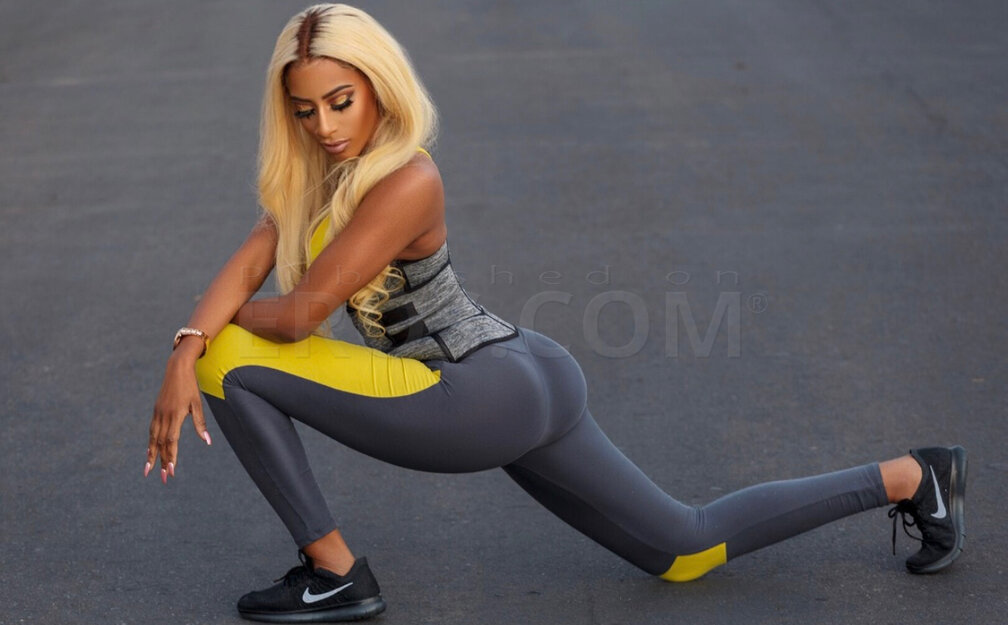 Ashley Banks, photo 2 of 20