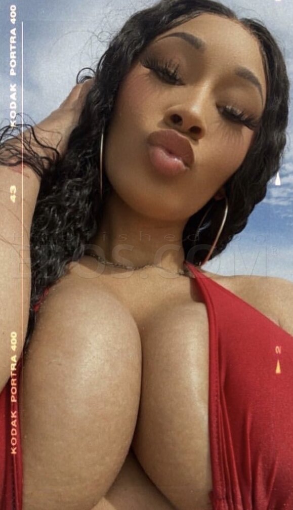 Krystal, photo 2 of 2