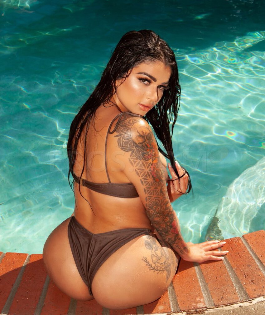 Carolina Cortez, photo 2 of 5