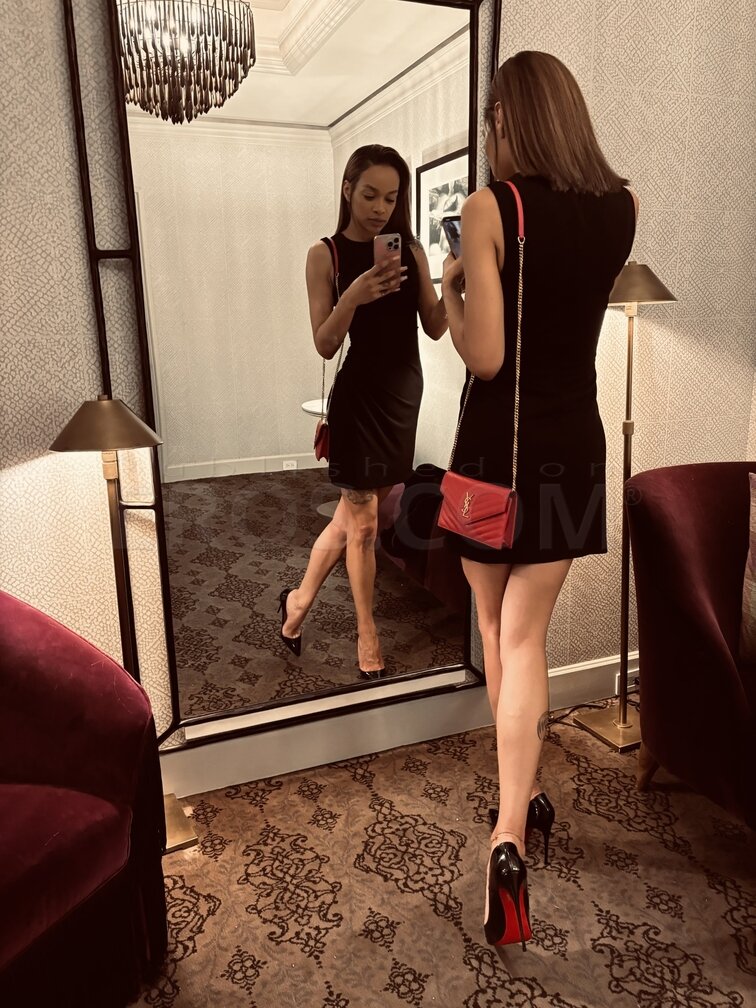 Dior, photo 5 of 7
