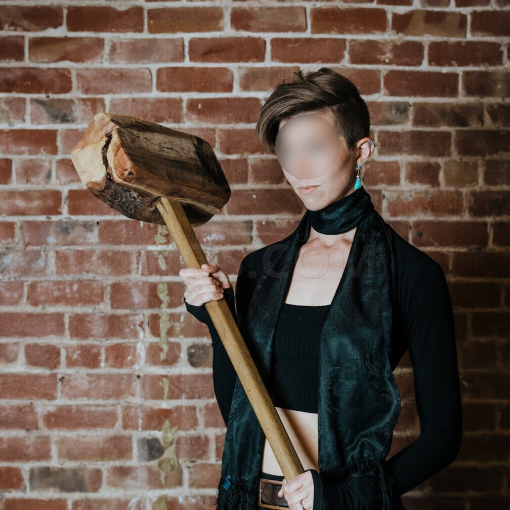 Juno Sloane, photo 2 of 3