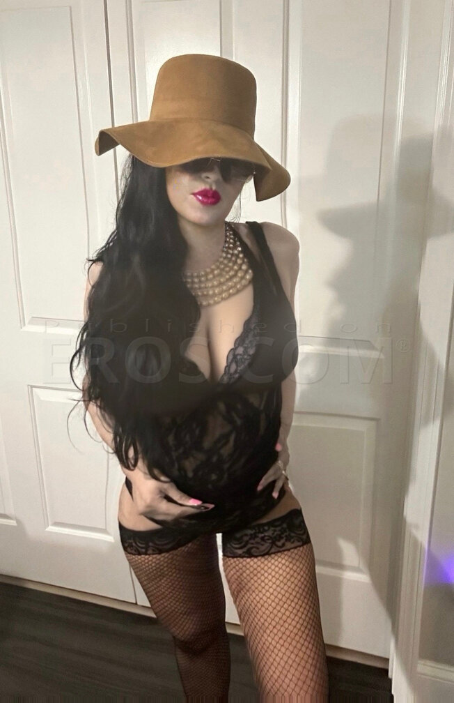 Isabella Lopez, photo 2 of 26