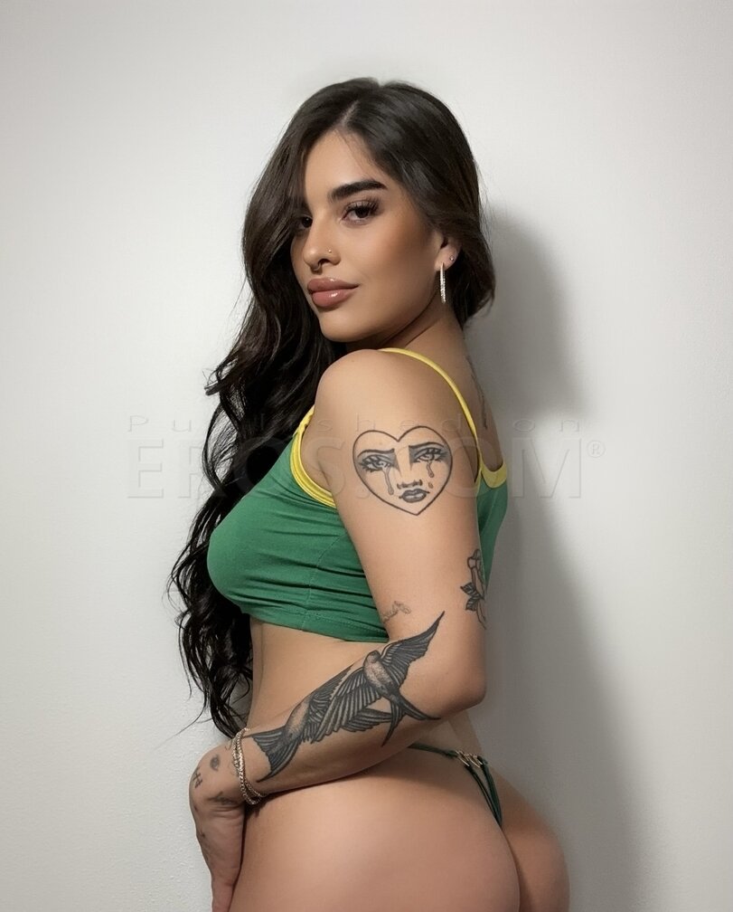 Vivacious Veronica, photo 4 of 6