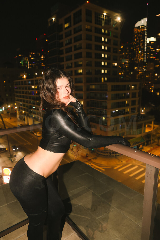 Gia, photo 5 of 15