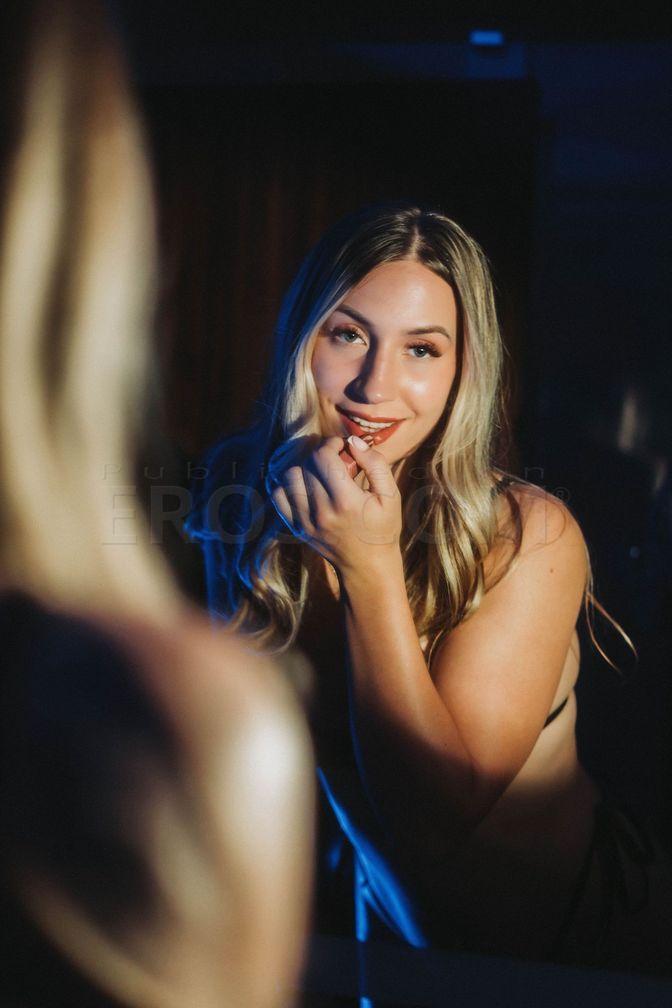 Anastasia, photo 1 of 12