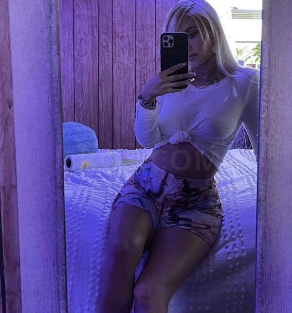 Chloe