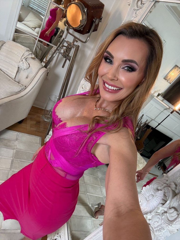 Tanya Tate Adult Superstar, photo 4 of 21