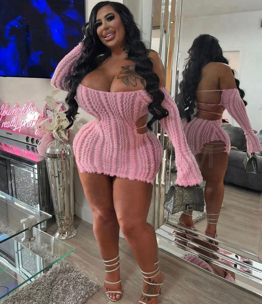 Brandi Bae, photo 3 of 25